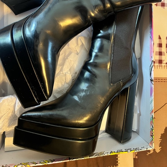 Jeffrey Campbell Distortion boot - Picture 2 of 8